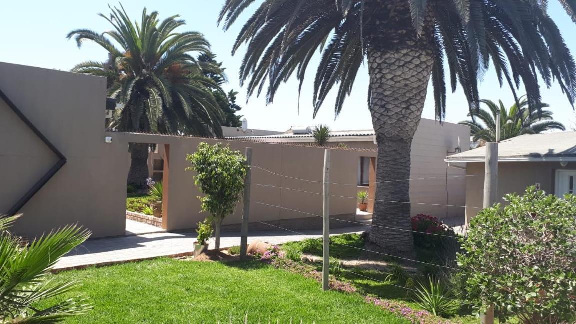 The Mole Guesthouse Swakopmund Exterior foto